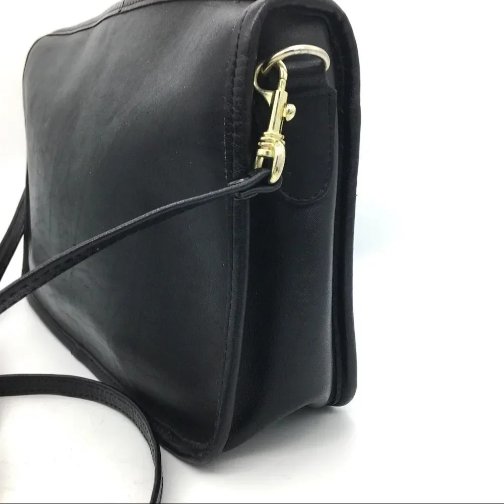 Vintage Almondo Classic Black Leather Shoulder Bag Purse